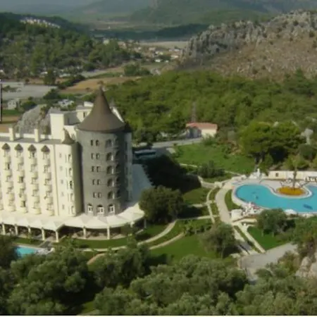 The One Club Hotel